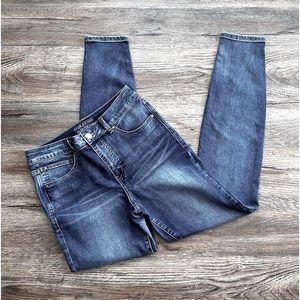 Maurices Everflex High-rise 6 long, skinny straight